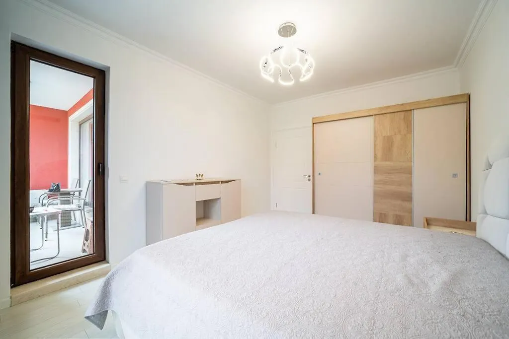 Grand Karavel Top Center Lux Apartment Varna